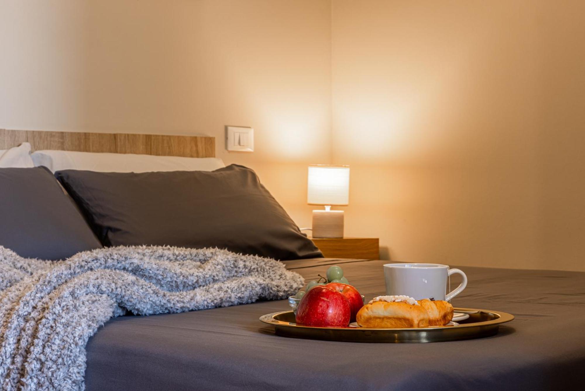 Comfort Home Rho Fiera Екстериор снимка
